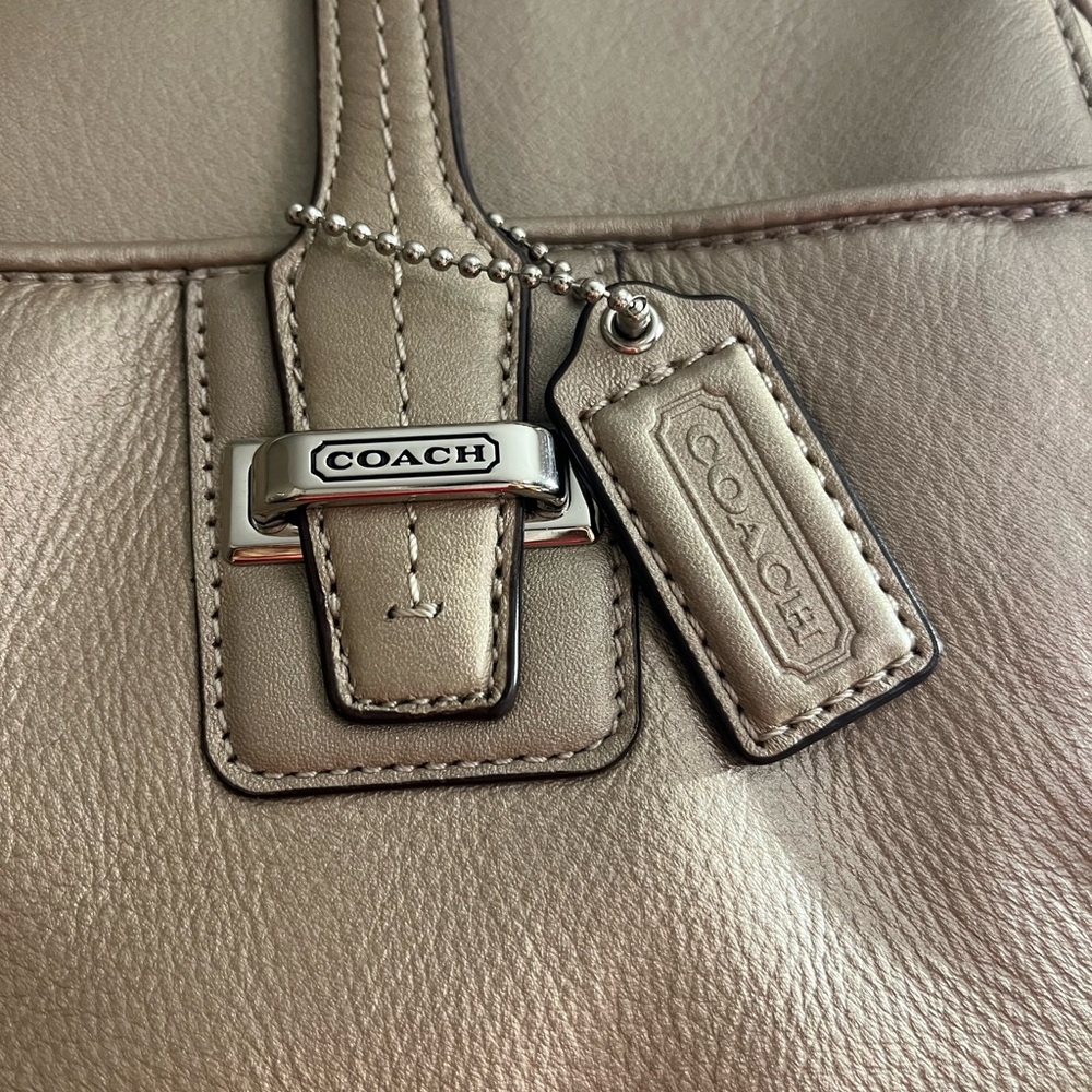Coach Gold Leather Bag - Picture 3 of 14